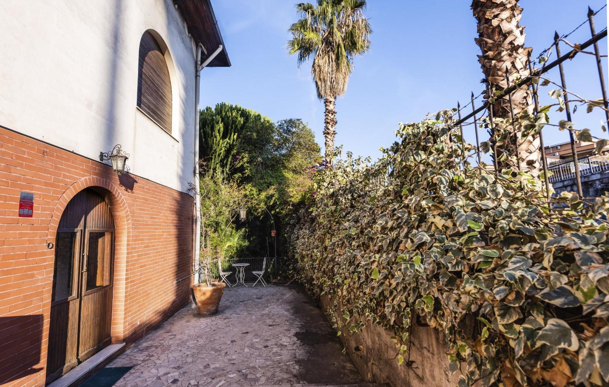 Euphorbia Apartments By Wonderful Italy Catania Exterior photo